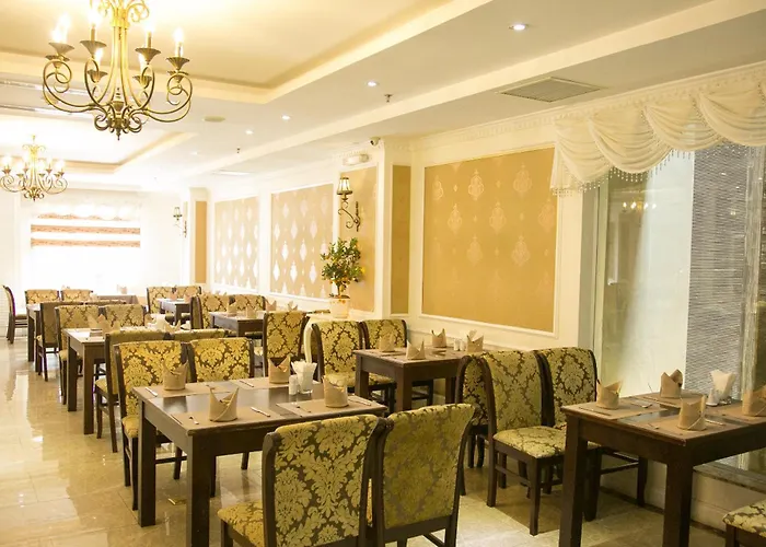 Bay Palace Khách sạn 3*