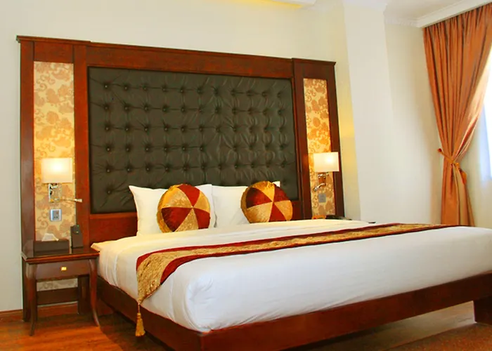 Bay Palace Khách sạn