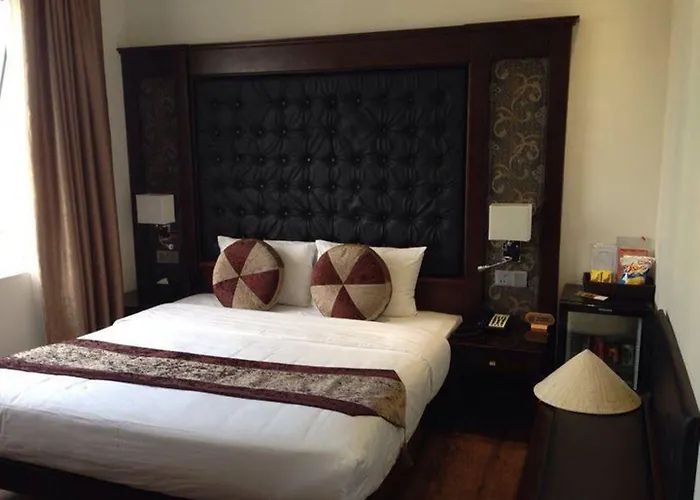 Bay Palace Khách sạn