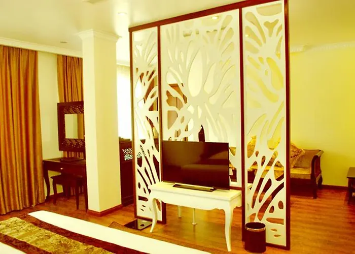 Khách sạn Bay Palace 3*