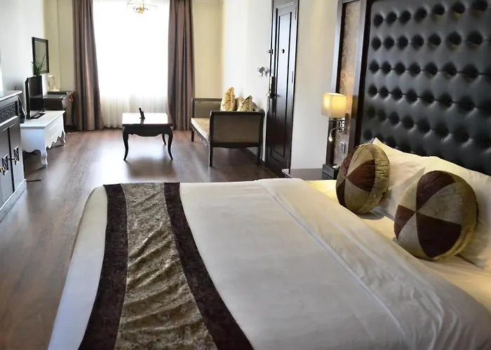 Bay Palace 3*