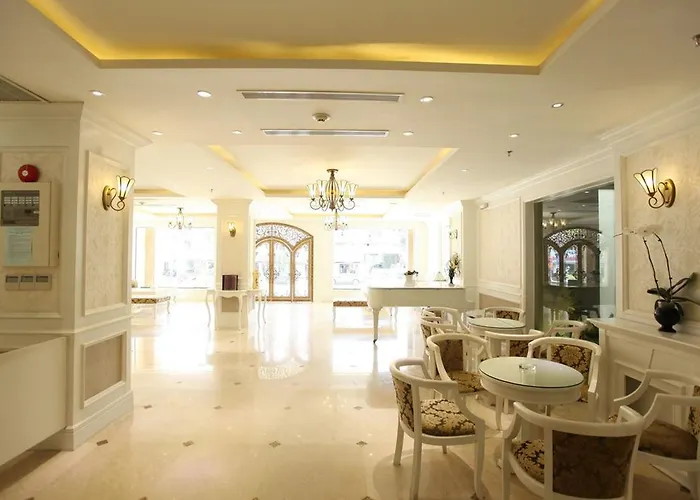 Bay Palace Khách sạn