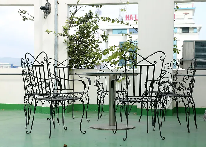 Bay Palace Hạ Long